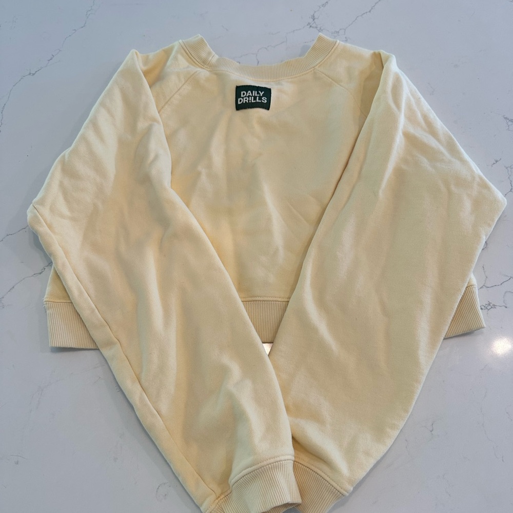 Daily drills cropped sweatshirt!